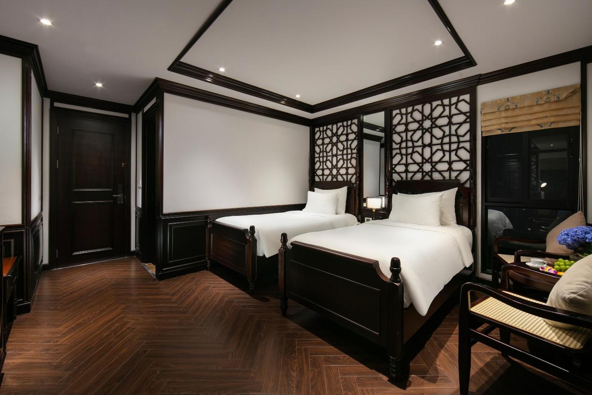 May De Ville Crown Hotel هانوي المظهر الخارجي الصورة Deluxe twin room